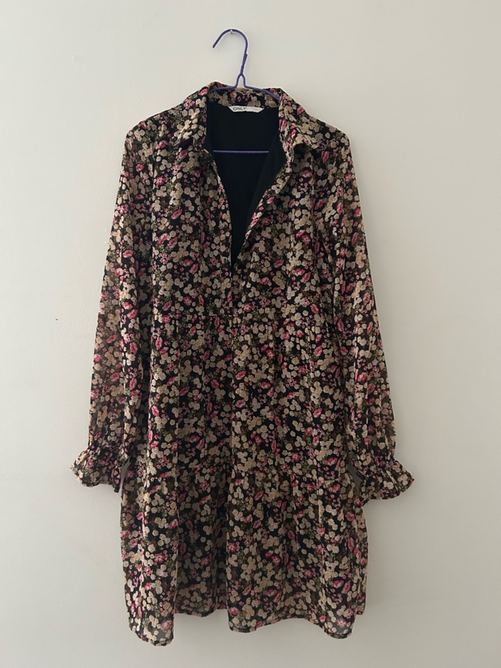 ONLY Black Floral-Trim Dress with flower pattern